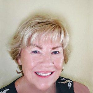 Meet your Posher, Lynn